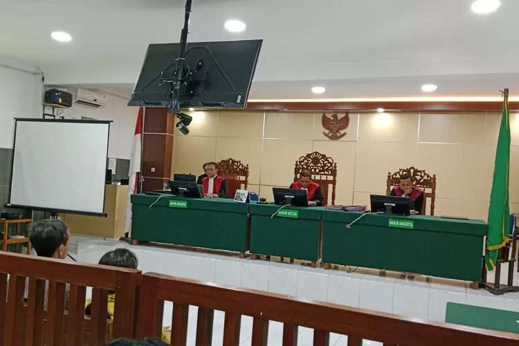 Sidang kasus penyerobotan tanah di Pengadilan Negeri Pekalongan.  (Muslihun kontributor Batang)