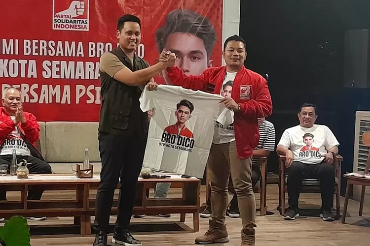 Dico Ganinduto dalam pencalonan Pilwalkot Semarang. Dalam pertemuan ini PSI membocorkan bakal ada koalisi besar.  (Ayosemarang.com/ Audrian Firhannusa)