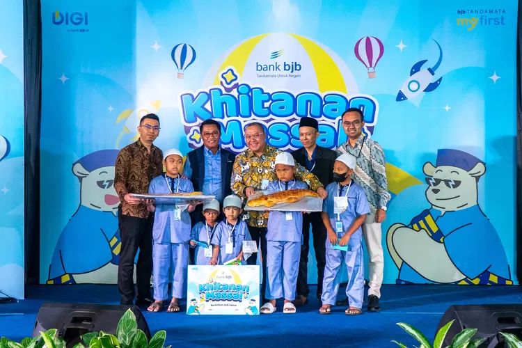 bank bjb Wujudkan Kepedulian dengan Khitanan Massal 