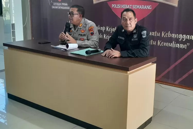 Kasatlantas Polrestabes Semarang AKBP Yunaldi memaparkan jika pihaknya sudah membuka layanan SIM C. (Ayosemarang.com/ Audrian Firhannusa)