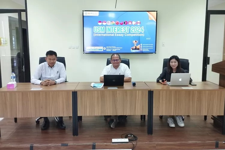  USM Sukses Gelar Kompetisi Esai Internasional