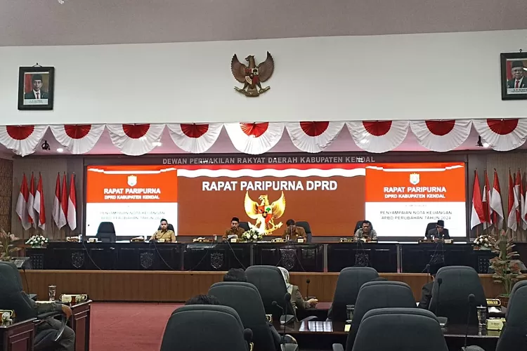 Suasana rapat paripurna DPRD Kendal.  (edi prayitno.kontributor kendal)