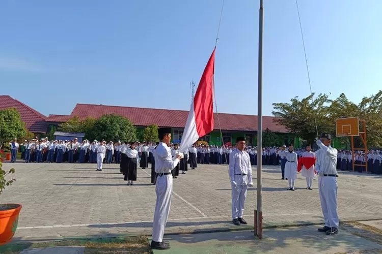 Tata Tertib Upacara 17 Agustus di Sekolah Sesuai Pedoman Kemendikbudristek (smpn4tp.sch.id)
