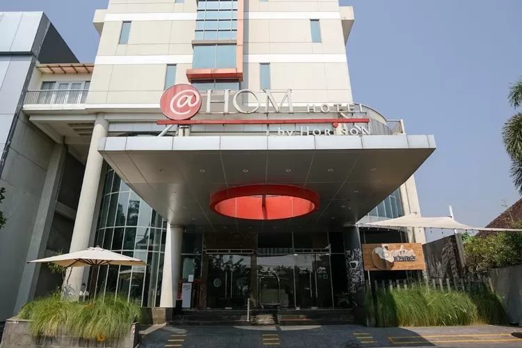 Hotel @HOM Simpang Lima Semarang menghadirkan penawaran spesial. (@Hom)