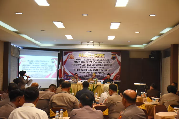Rapat koordinasi lintas sektoral dalam rangka kesiapan pengamanan Operasi Mantap Praja Candi tahun 2024-2025.  (edi prayitno/kontributor kendal)