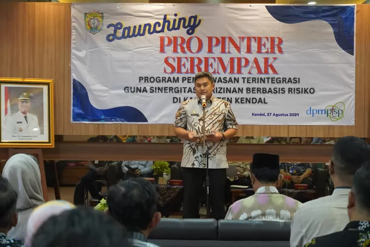 Peluncuran program Pro Pinter Serempak di Aula DPMPTSP Kendal.  (edi prayitno/kontributor kendal)