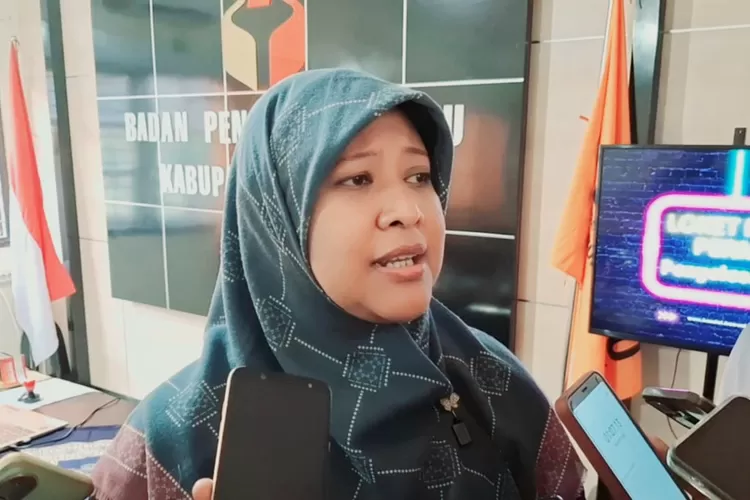 Hevy Indah Oktaria, Ketua Bawaslu Kabupaten Kendal.  (dokumen)