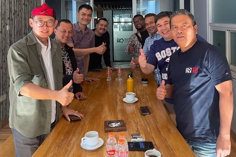 Calon Wali Kota Bandung Dandan Riza Wardana saat berkunjung ke Ayo Media Network