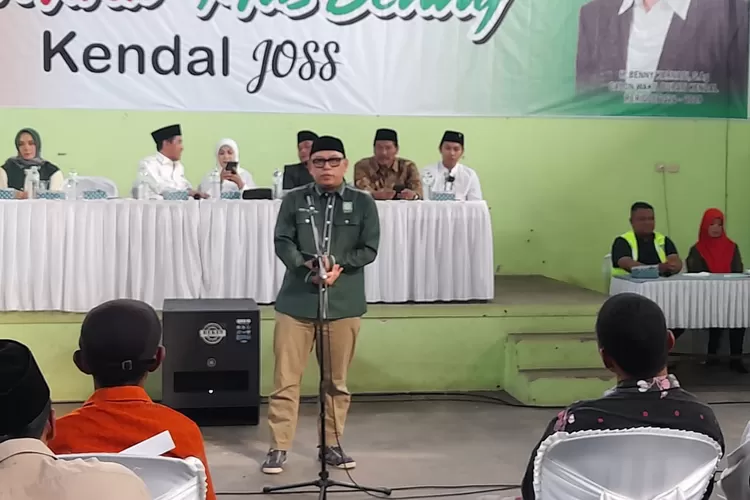 Wakil ketua DPW PKB Jateng saat memberikan arahan di silaturahmi dan konsolidasi tim pemenbangan Tika-Beny di Sukorejo.  (dokumen)