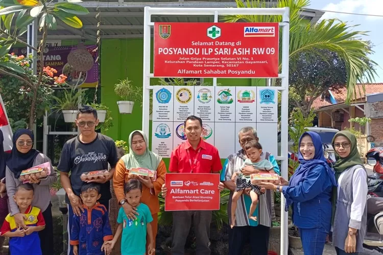 Program &lsquo;Satu Telur Sehari&rsquo;, Alfamart  untuk memberikan kontribusi dalam penurunan prevalensi angka stunting di Indonesia. (dok Alfamart.)