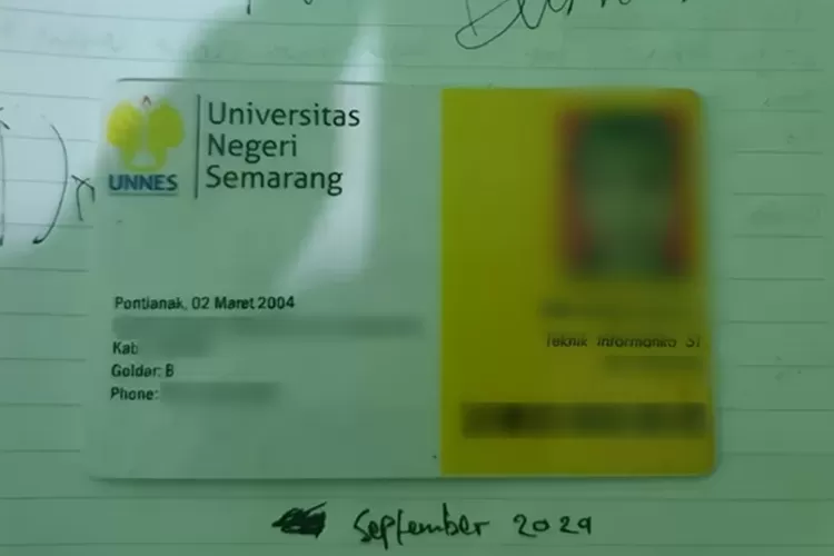 Kartu indentitas mahasiswa Unnes yang gantung diri di kamar kos.  (X/@folkshittmedia)