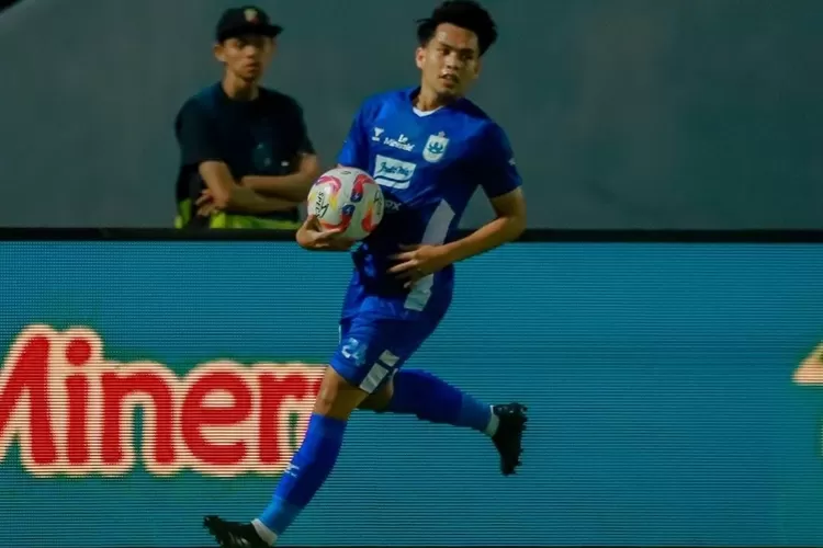 Wildan Ramadhan dalam aksinya saat membela PSIS Semarang melawan Persija Jakarta. PSIS kandas 0-2. (PSIS)