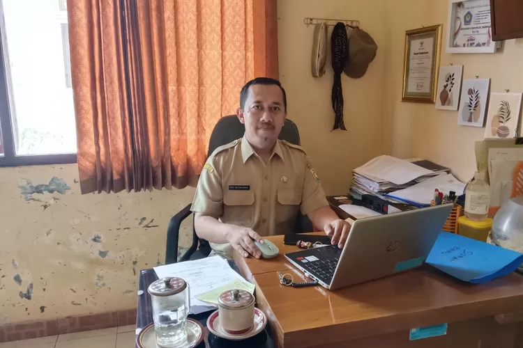 Sekretaris Camat Patean, Eko Supriyono &nbsp;.  (dokumen)