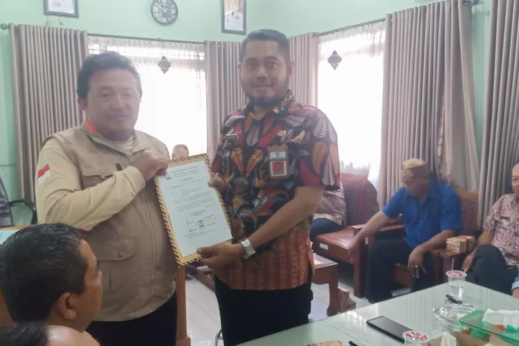 DPC Tani Merdeka Kabupaten Kendal beraudensi ke Dinas Pertanian dan Pangan Kabupaten Kendal.  (edi prayitno/kontributor kendal  &nbsp;)