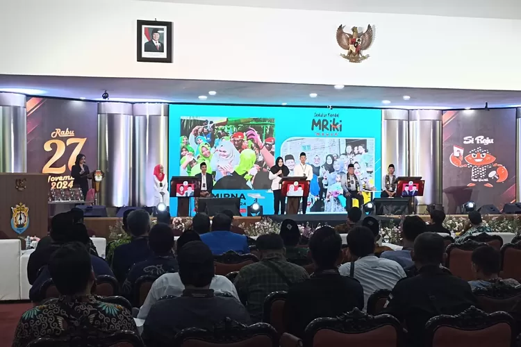 Suasana debat pertama Pilkada Kendal di Gedung DPRD Kendal Senin 4 november 2024 malam.  (edi prayitno/kontributor Kendal)