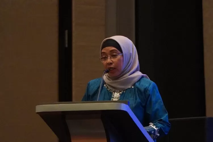 Pj Bupati Batang Lani Dwi Rejeki, saat sambutan launchig Kartu Kredit Indonesia (KKI) QRIS Bank Jateng saat ditemui di The Trans Luxury Hotel Bandung, Kamis 14 November 2024 malam.  (Muslihun/Kontributora Batang)