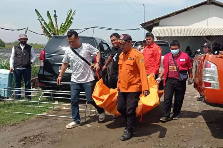 mayat tanpa identitas dievakuasi keRS Bhayangkara Semarang (dokumen)