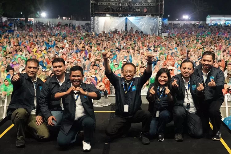 Seru-Seruan Bareng ICONNET di Acara Gelegar Musik Prambanan 2024
