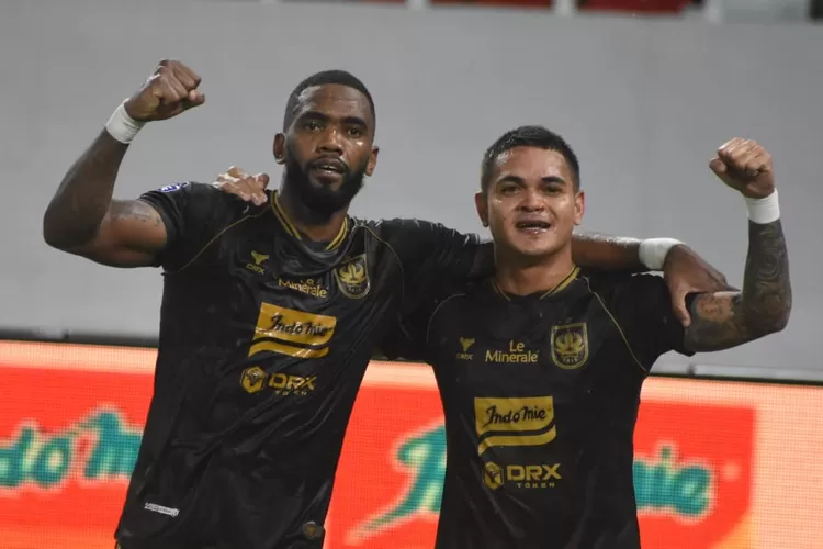 Evandro Brandao dan Gali Freitas dua pertandingan ini diduetkan di lini depan PSIS Semarang dan cukup mengancam pertahanan lawan termasuk saat melawan Bali United. (Ayosemarang.com/ Audrian Firhannusa)