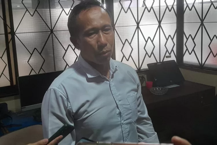 Kuasaa hukum keluarga Gamma dan rekan-rekannya, Zainal Petir menyarakan jika pihaknya tidak ingin kendor sampai Kapolrestabes Semarang dicopot. (Ayosemarang.com/ Audrian Firhannusa)