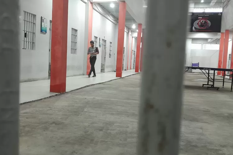 Suasana Rutan Kelas I Semarang. 9 napi rutan Semarang diangkut ke Nusakambangan karena ketahuan nyabu. (Ayosemarang.com/ Audrian Firhannusa)