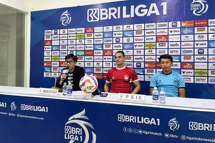 PSIS Semarang dalam sesi jumpa pers. Mahasa Jenar akan hadapi laga penuh gengsi melawan Malut United.  (Istimewa)