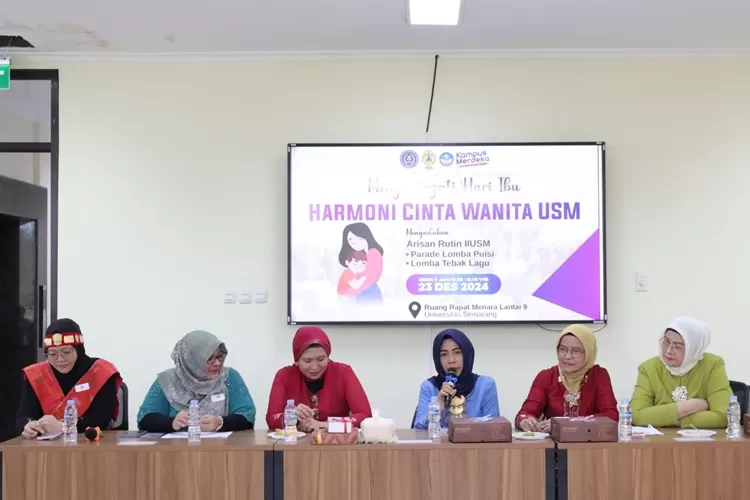 Ikatan Ibu-ibu Universitas Semarang (IIUSM) memperingati Hari Ibu