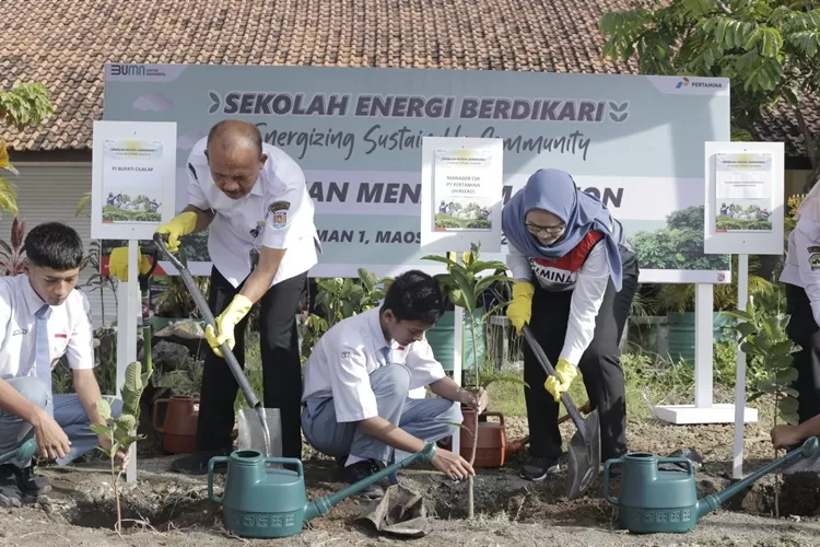 Sekolah Energi Berdikari SMAN 1 Maos Komitmen Pertamina Tingkatkan Status Adiwiyata