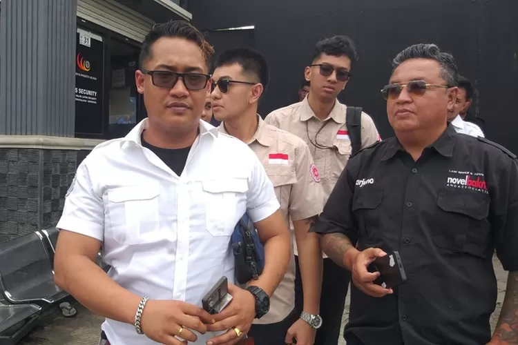 Kuasa Hukum tiga karyawan yang dipecat dari perusahaannya karena beda pandangan politik saat Pilwakot Semarang. (istimewa)