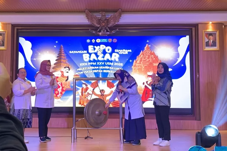 Pembukaan kegiatan Expo KKN PPM XXV USM.