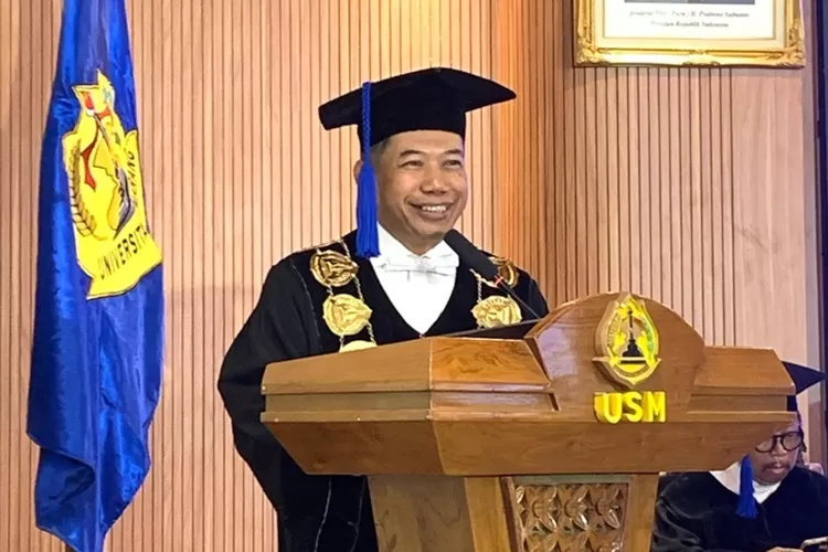 Rektor Universitas Semarang (USM), Dr. Supari, S.T.,M.T.