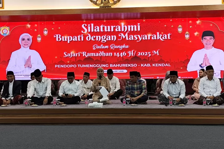Silaturahmi bupati dan wakil bupati Kendal lewat safari ramadhan perdana di Pendopo Bahurekso Kendal Senin 3 maret 2025.  (edi prayitno/kontributor kendal)