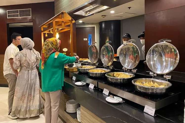 Sajian Menu Berbuka Puasa di Hotel Santika Premiere Semarang. Tahun ini Santika bakal rutin sajikan menu seefood.  (Santika Premiere)