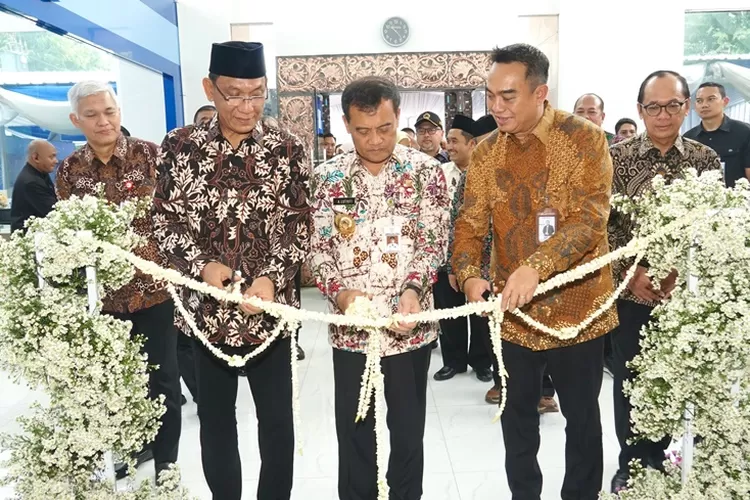 Gubernur Jawa Tengah Resmikan Kantor Bank Jateng Cabang Syariah Yogyakarta