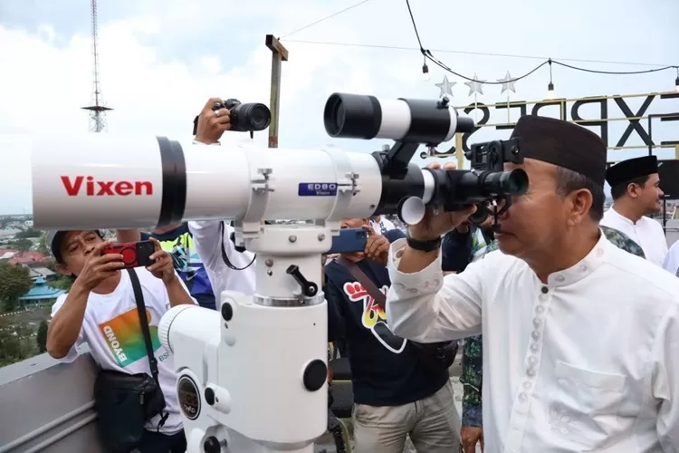 pemantauan hilaln sebagai penentu penetapan Lebaran 2025, 1 Syawal 1446 H. (diskominfomc.kalselprov.go.id)