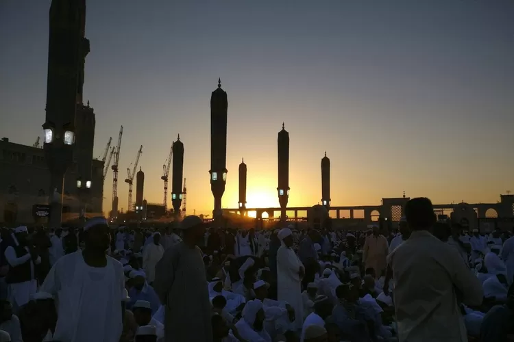 Kapan 1 Syawal di Arab Saudi. (Ilustrasi: Unsplash/Abdullah Mukadam)