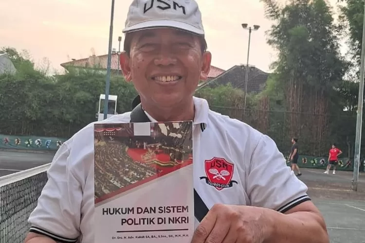 Kaprodi Magister Hukum USM Terbitkan Buku Hukum dan Sistem Politik Indonesia