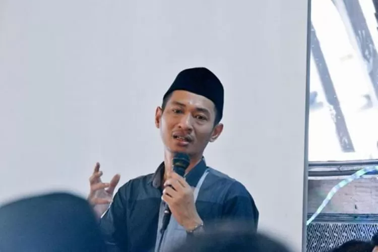 KH Alamudin Dimyati Rois (dokumen)