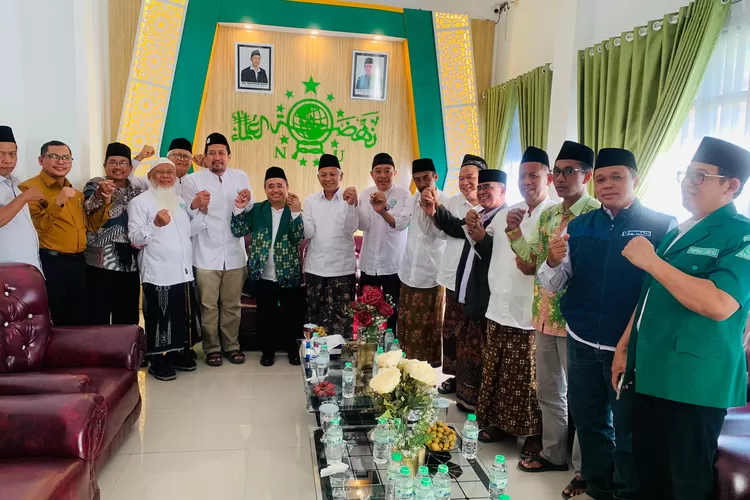 PCNU Kendal dan PD Muhammadiyah Kendal bertemu di Gedung Aswaja NU Kendal Selasa 1 Juli 2025.  (dokumen)