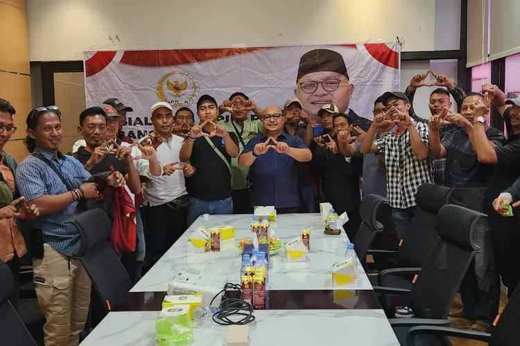 Sosialisasi 4 pilar bersama pemuda dan driver ojol. (Dokumen)