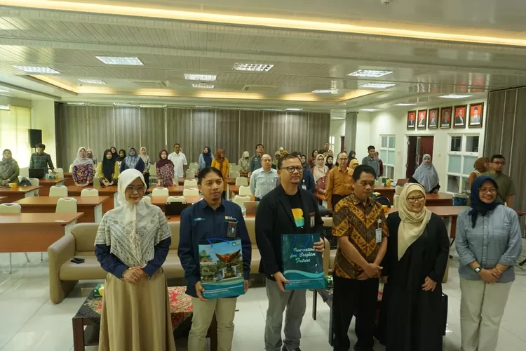 Manager Operasi PT PLN Indonesia Power UBP Semarang, Johan Kurniawan, hadir sebagai pembicara dalam workshop bertajuk &ldquo;Membangun Kolaborasi Perguruan Tinggi dan Industri untuk Mewujudkan Kampus Berdampak&rdquo; yang diselenggarakan oleh Universitas Negeri Semarang (UNNES). (Dok.)