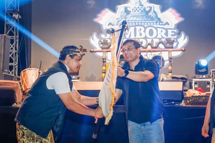 Gubernur Jawa Tengah Ahmad Luthfi dikukuhkan sebagai Bapak Komite Pecinta Alam Indonesia (KPAI).  (Dok.)