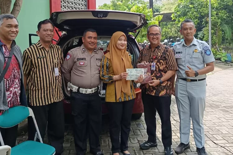Gadis Pantura, atau singkatan dari Gerakan Disiplin Pajak untuk Rakyat, merupakan salah satu program unggulan yang digagas oleh Badan Pendapatan Daerah (Bapenda) Provinsi Jawa Tengah.  (dok.)