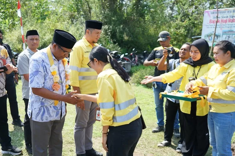 NHM resmikan Masjid dan Proyek Air Bersih  di 5 Desa Halmahera Utara