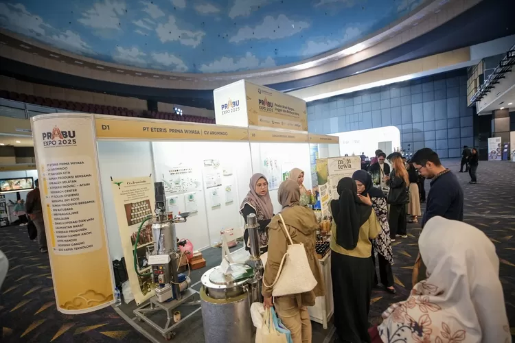 BRI mendukung PRABU Expo 2025 dengan mendorong transformasi teknologi UMKM melalui pembiayaan, pendampingan, dan kolaborasi lintas sektor.