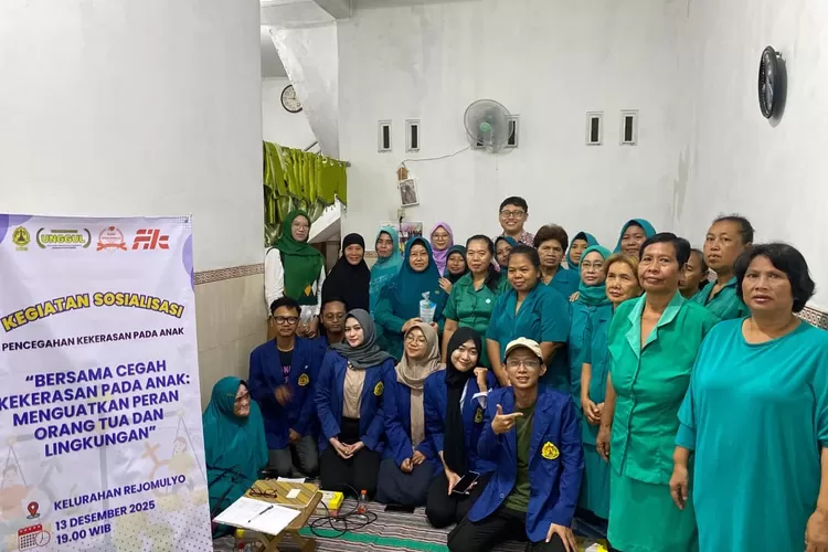 Mahasiswa Program Studi Ilmu Komunikasi Universitas Semarang (USM) menggelar  sosialisasi bertema &ldquo;Bersama Cegah Kekerasan pada Anak: Menguatkan Peran Orang Tua dan Lingkungan&rdquo;, di Kelurahan Rejomulyo. (dok.)