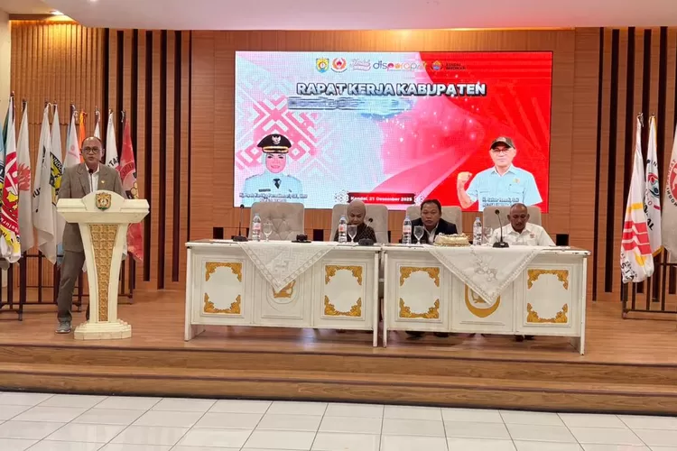 Rapat Kerja Kabupaten (Rakerkab) KONI Kendal di Gedung Abdi Praja Minggu 21 Desember 2025.  (Edi prayitno/kontributor kendal)