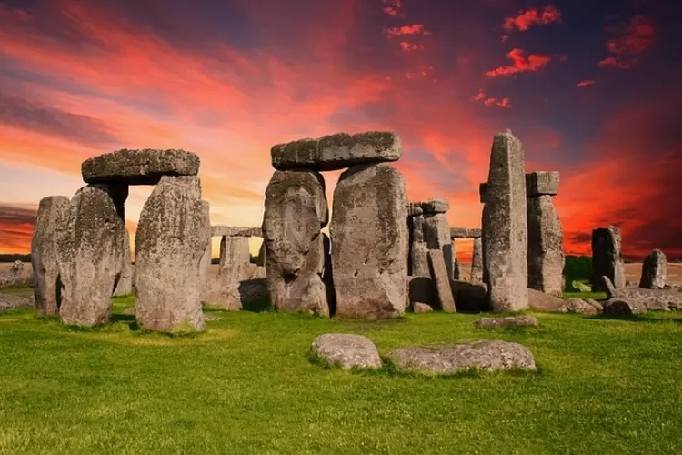 Misteri Kesamaan Situs Arkeologi Gobekli Tape Turki dan Stonehenge Inggris,  Mana Lebih Tua? - Jurnal Flores