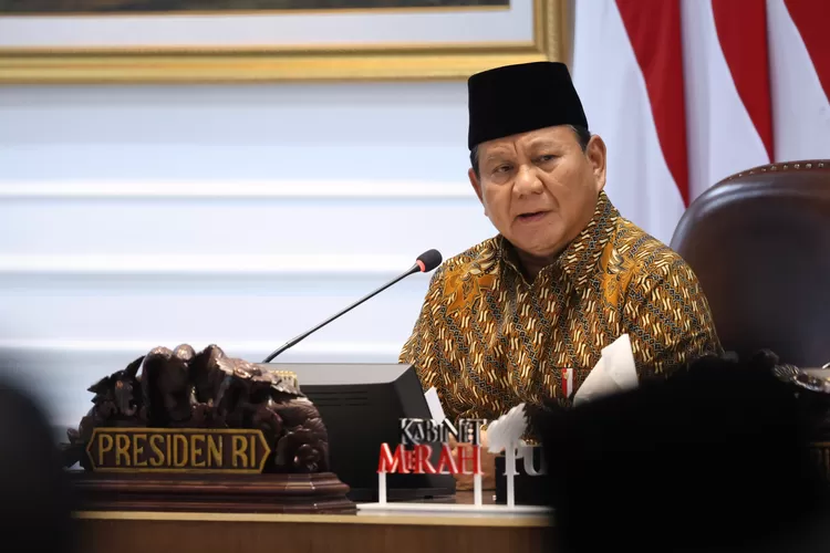  Presiden RI Prabowo Subianto dalam rapat perdana Kabinet Merah Putih (dok.ist)