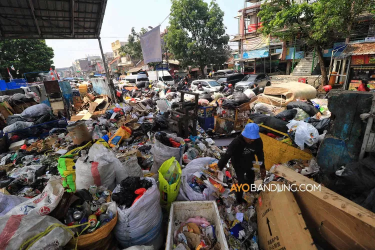 Bandung Raya Darurat Sampah, KBB Optimalkan Fungsi TPS3R Dan Bank ...